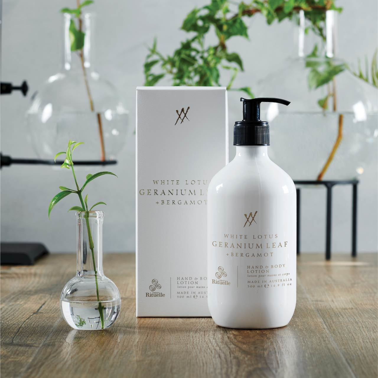 White Lotus, Geranium Leaf & Bergamot<br> TESTER: Hand & Body Lotion