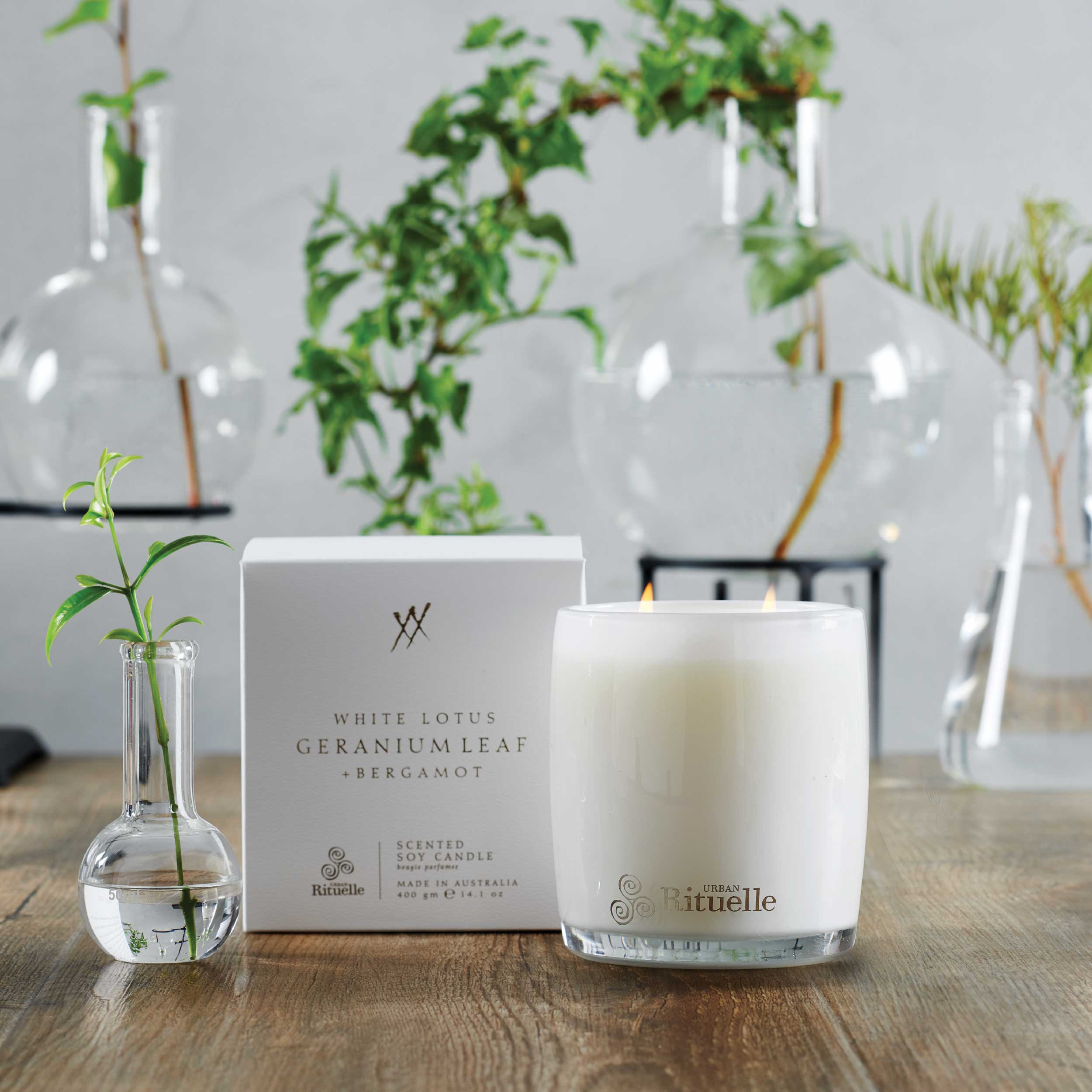 White Lotus, Geranium Leaf & Bergamot<br> TESTER: Scented Soy Candle - 400gm
