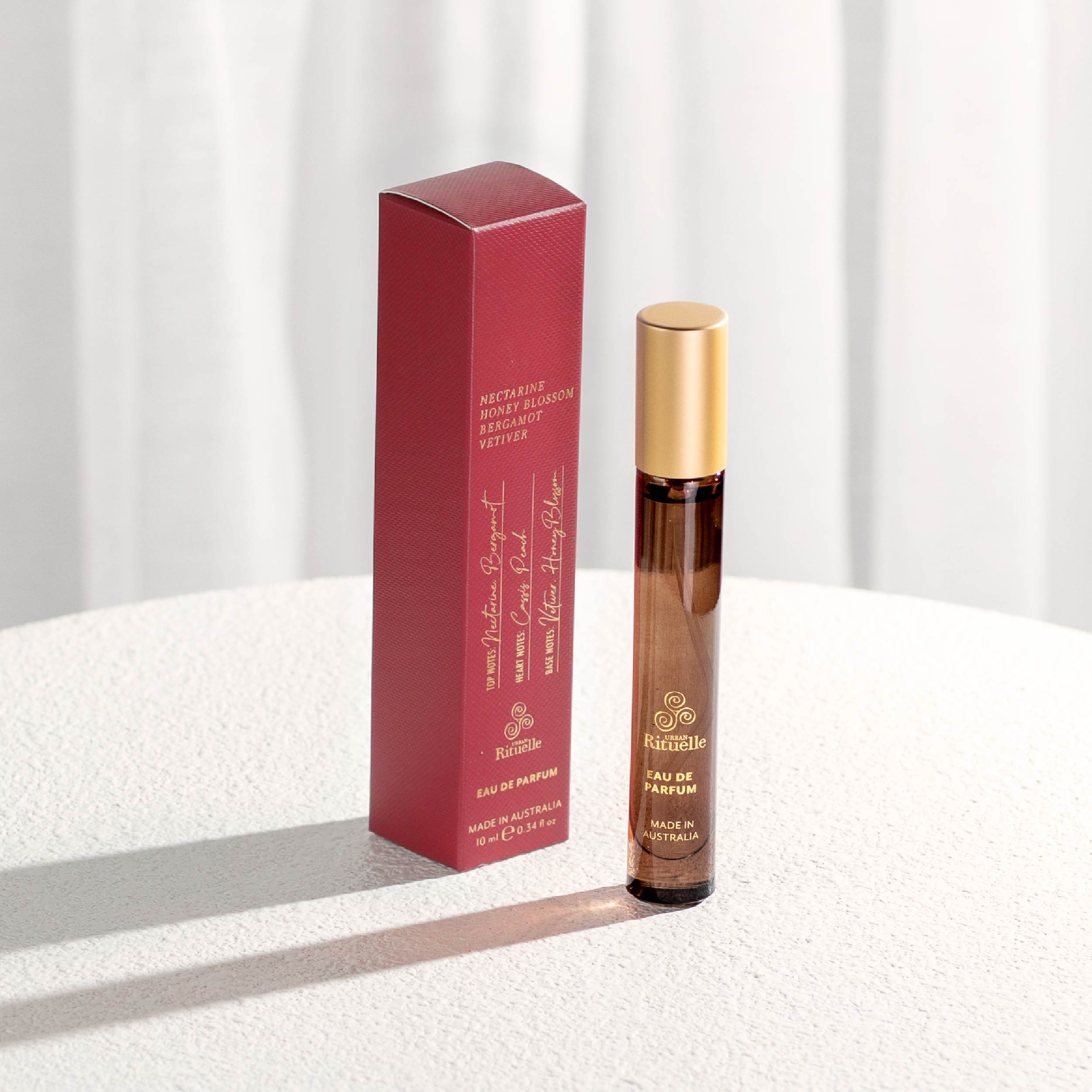 Nectarine, Honey Blossom, Bergamot, Vetiver <br> Eau De Parfum| 10ml