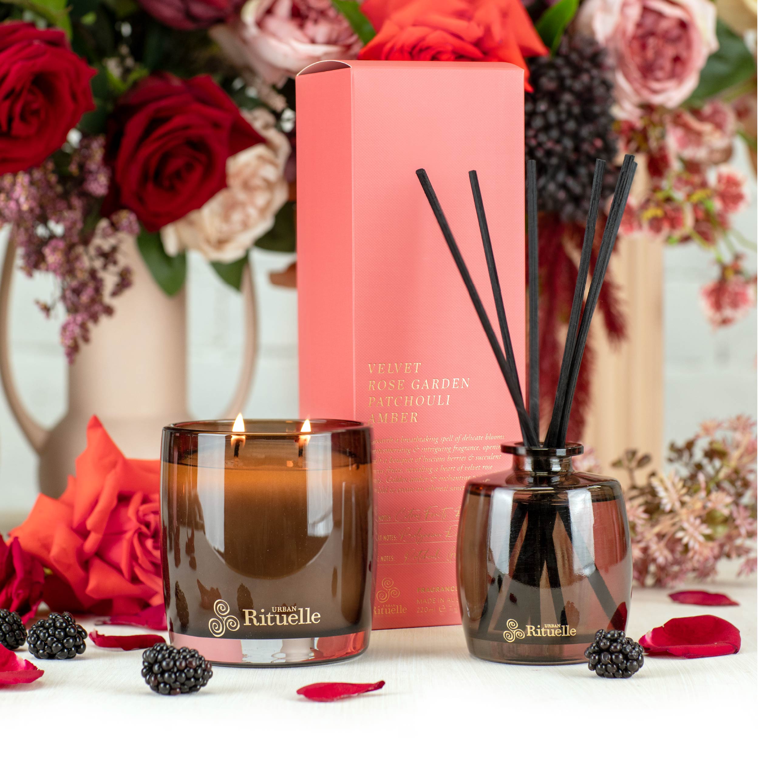 Velvet Rose Garden, Patchouli, Amber<br> TESTER: Scented Soy Candle - 400gm