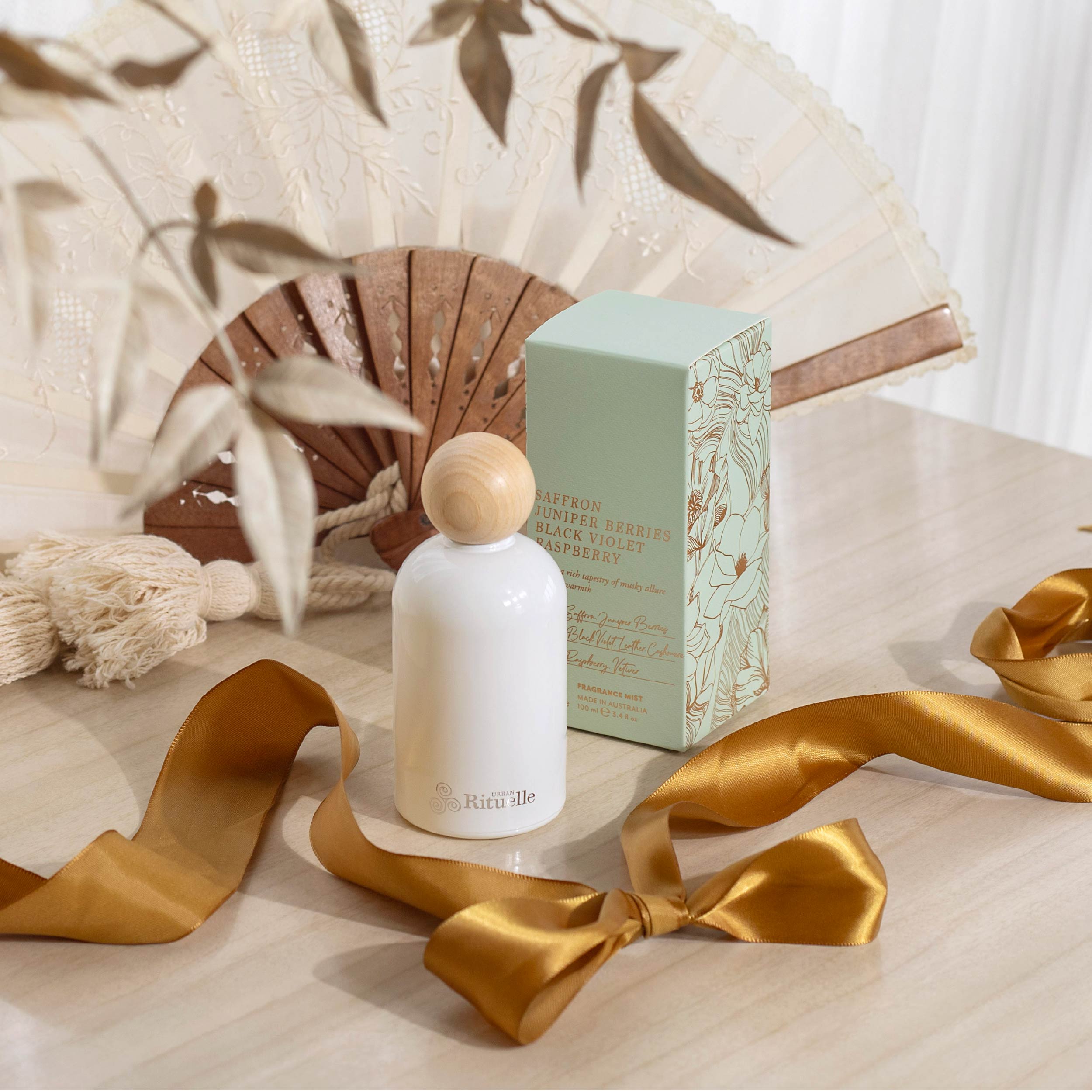 Saffron, Juniper Berries, Black Violet, Raspberry <br>TESTER: Fragrance Mist | 100ml
