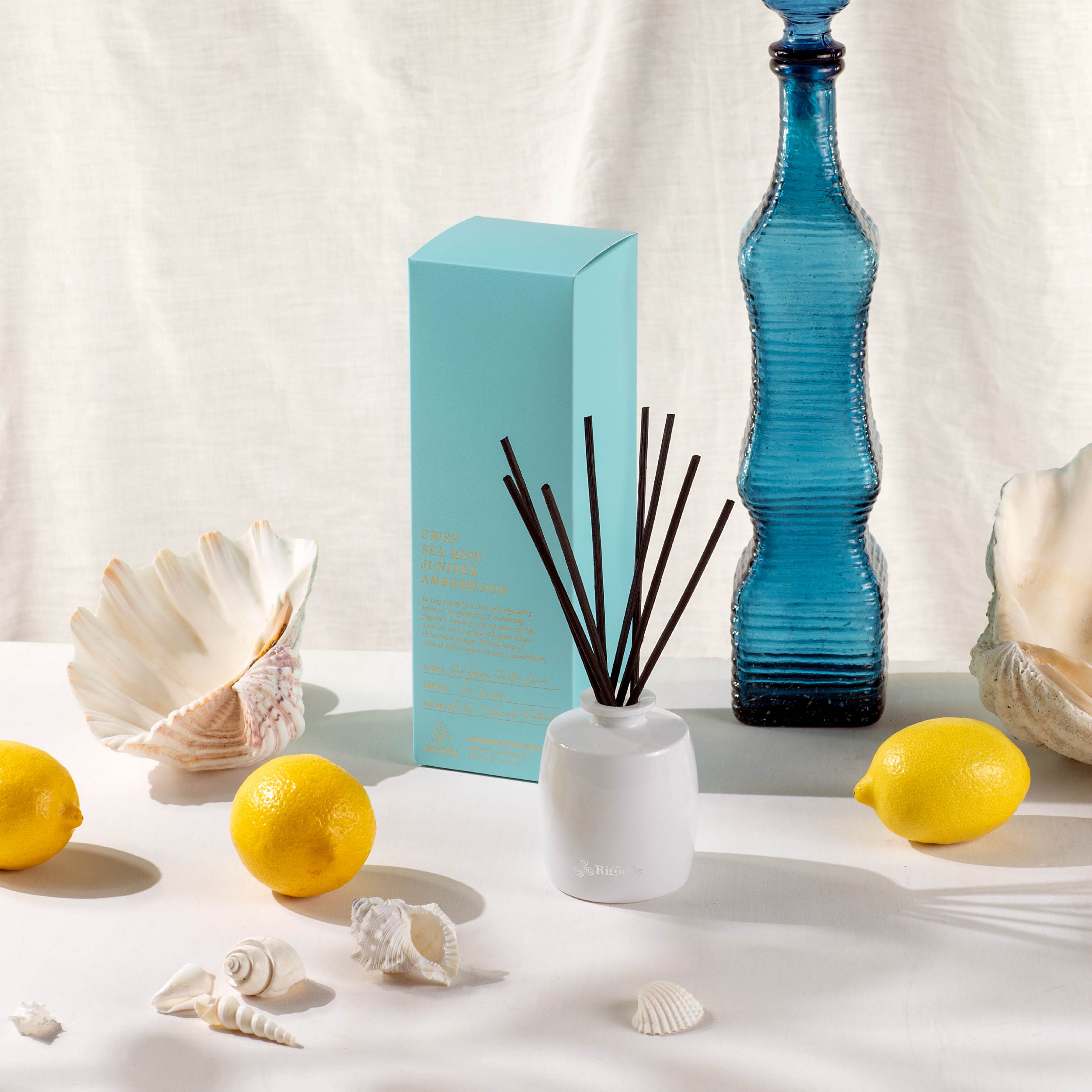 Crisp Sea Mist, Juniper, Amberwood<br>Fragrance Diffuser Set | 220ml