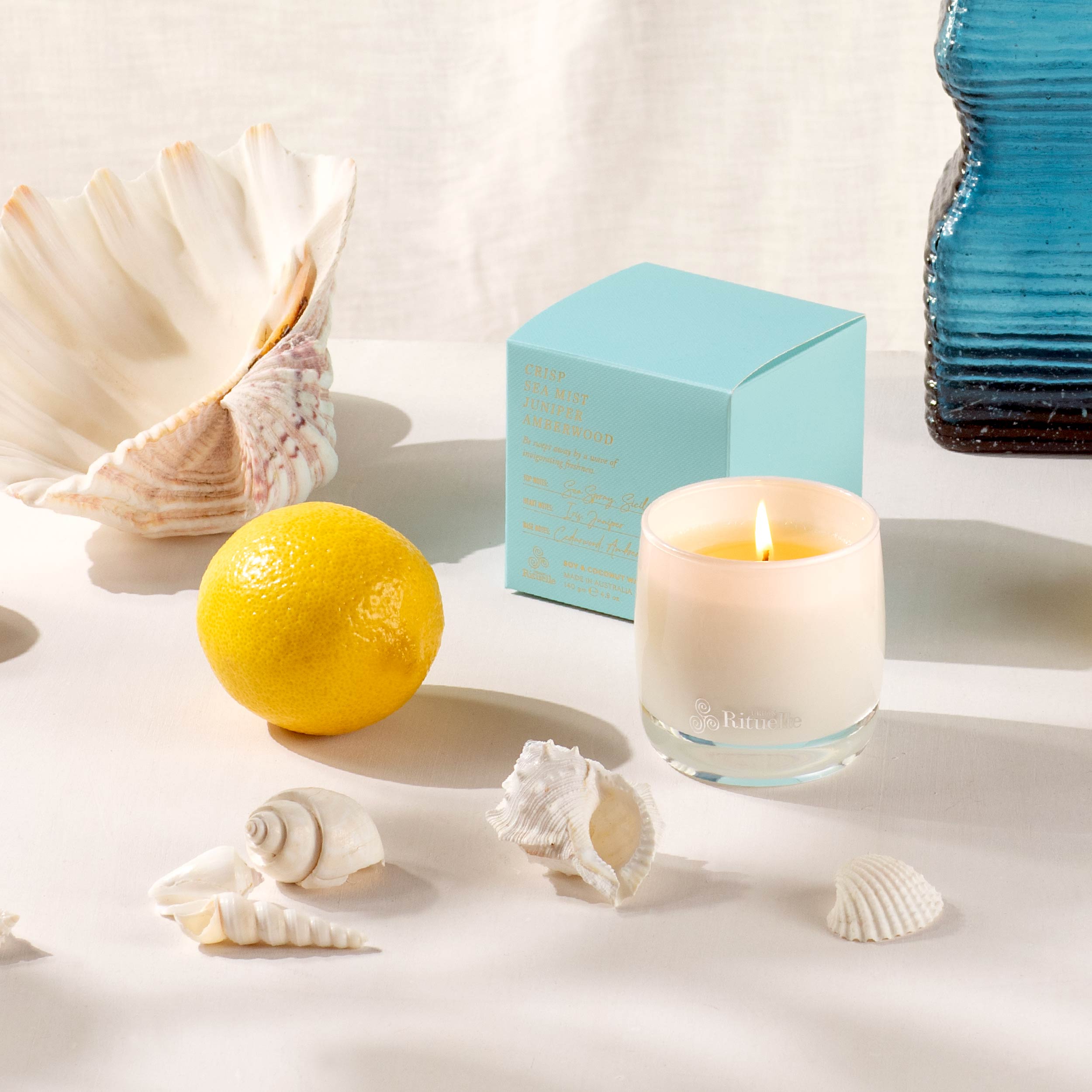 Crisp Sea Mist, Juniper, Amberwood<br> TESTER: Scented Soy Candle | 140gm