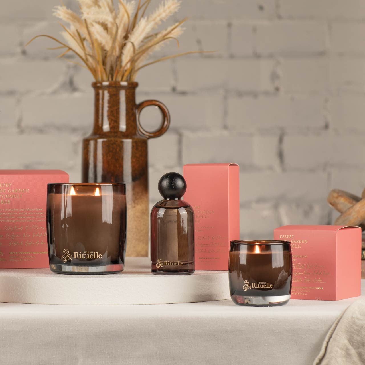 Velvet Rose Garden, Patchouli, Amber<br> TESTER: Scented Soy Candle - 400gm