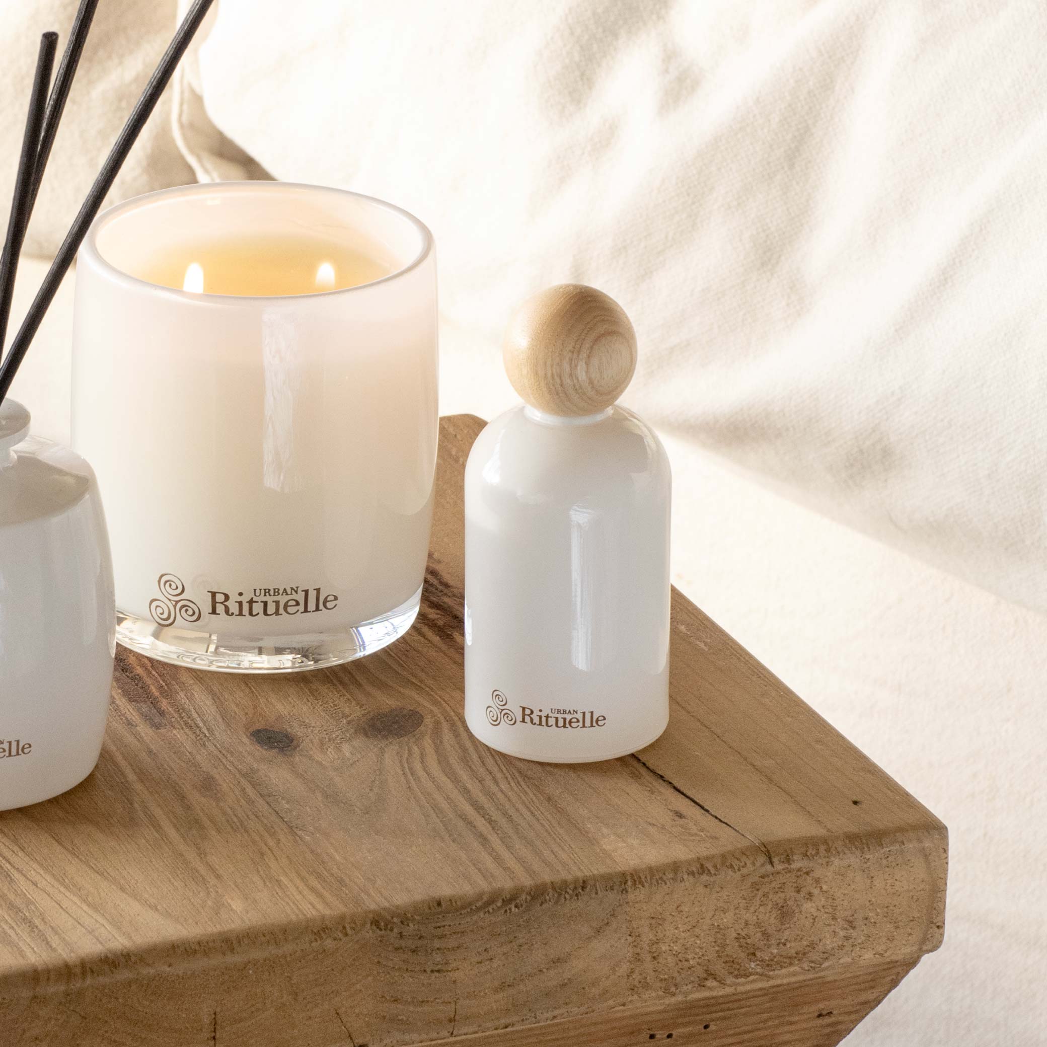 Crisp Sea Mist, Juniper, Amberwood<br> TESTER: Room & Linen Mist