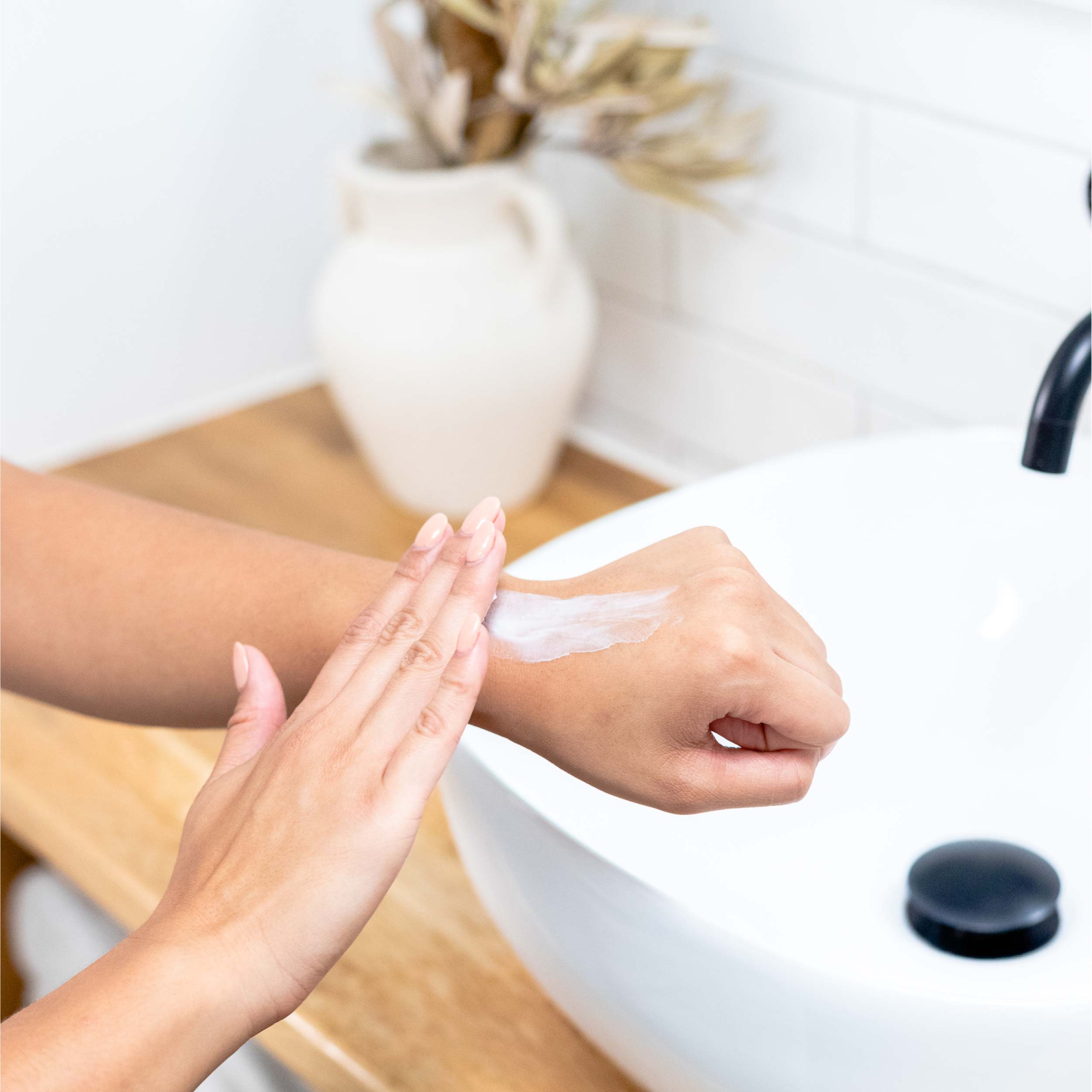 Velvet Rose Garden, Patchouli, Amber<br> Hand Cream | 100ml