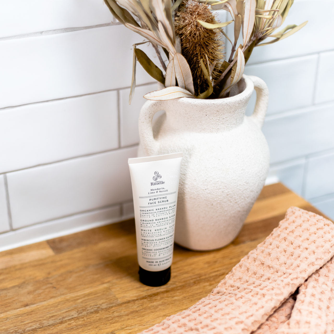 Mandarin, Lime & Neroli<br> TESTER: Purifying Face Scrub