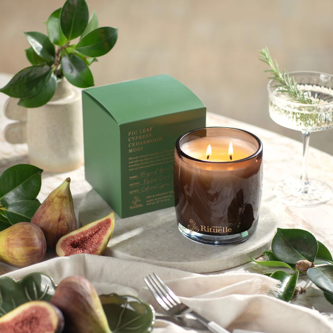 Fig Leaf, Cypress, Cedarwood, Moss<br> TESTER: Scented Soy Candle - 400gm