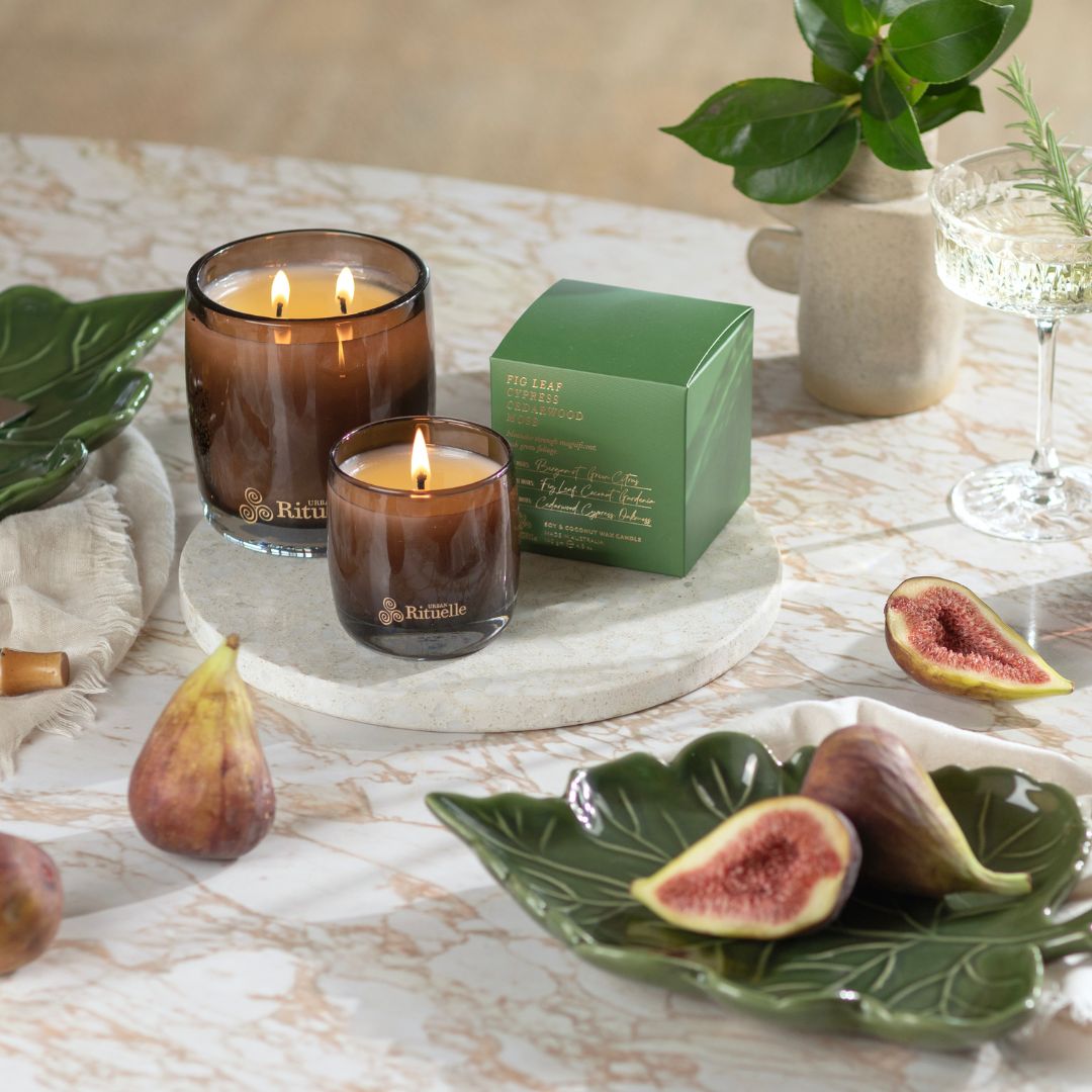 Fig Leaf, Cypress, Cedarwood, Moss<br> TESTER: Scented Soy Candle - 400gm