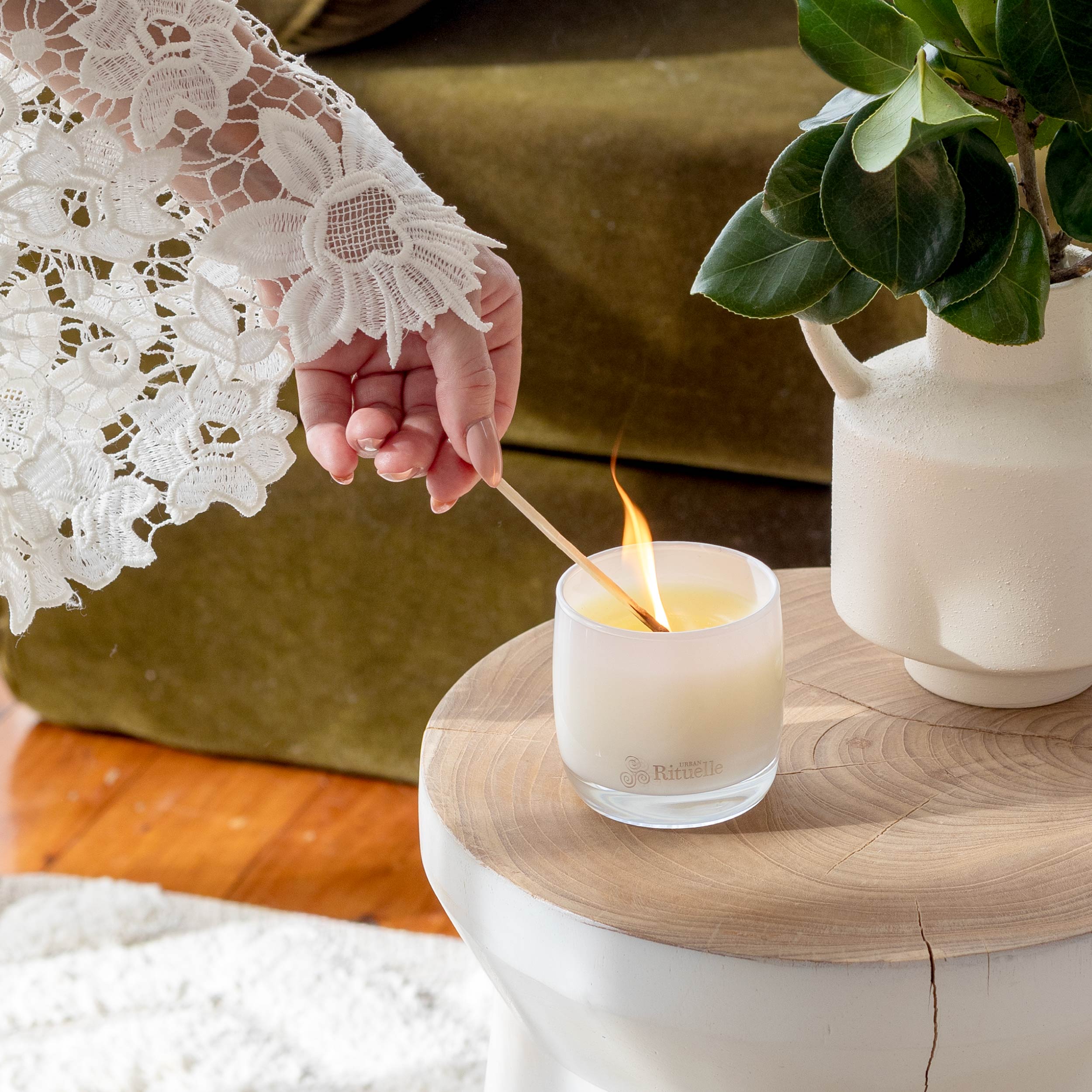 Cotton Candy, Vanilla Nectar, Musk, Toffee <br> Scented Soy Candle | 140gm