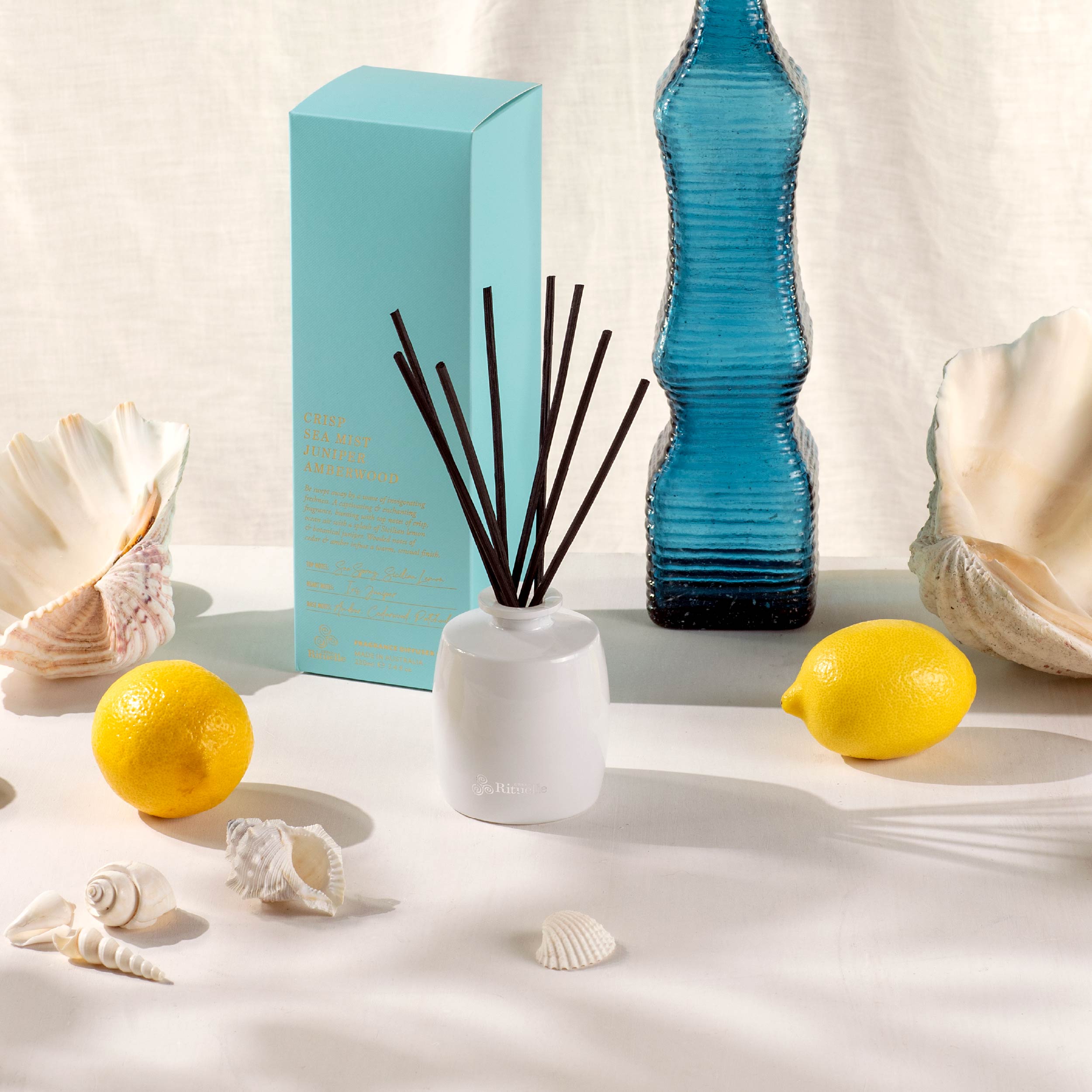 Crisp Sea Mist, Juniper, Amberwood<br> TESTER: Fragrance Diffuser Set