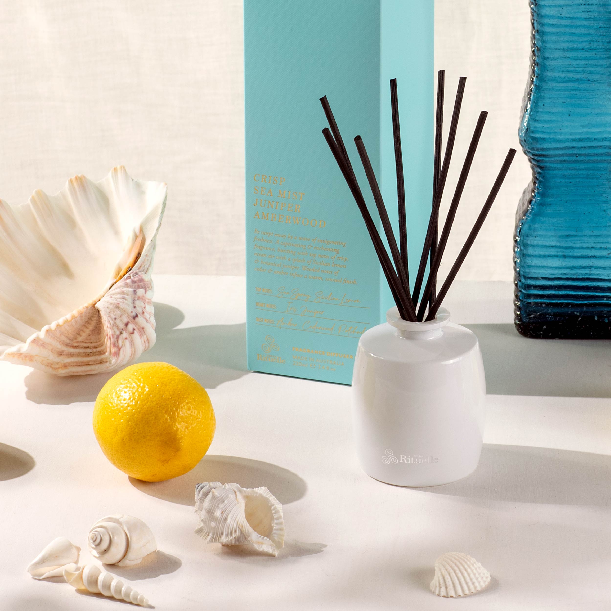 Crisp Sea Mist, Juniper, Amberwood<br> TESTER: Fragrance Diffuser Set