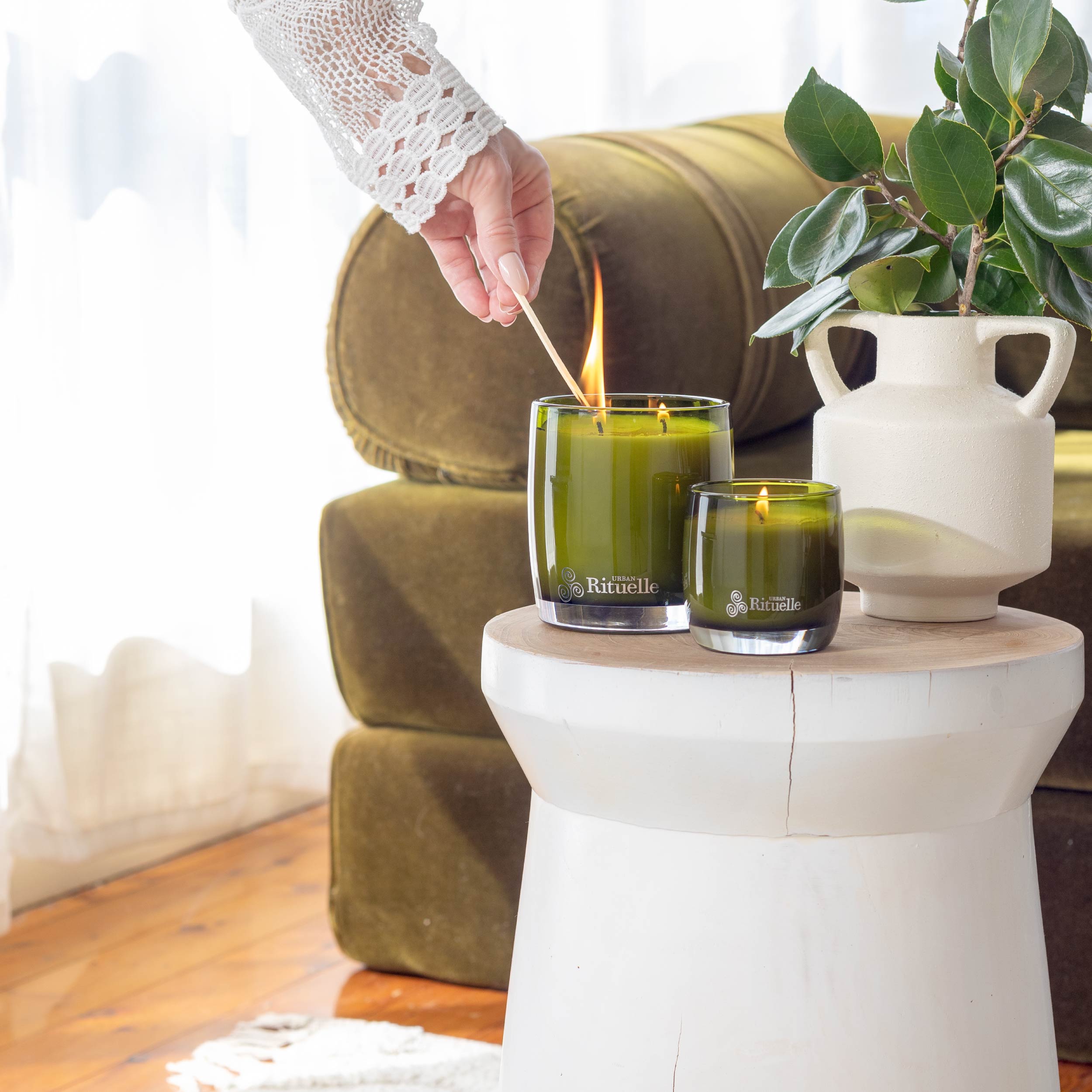 Lemongrass, Lemon Myrtle, Grapefruit & Eucalyptus<br> Scented Soy Candle | 400gm