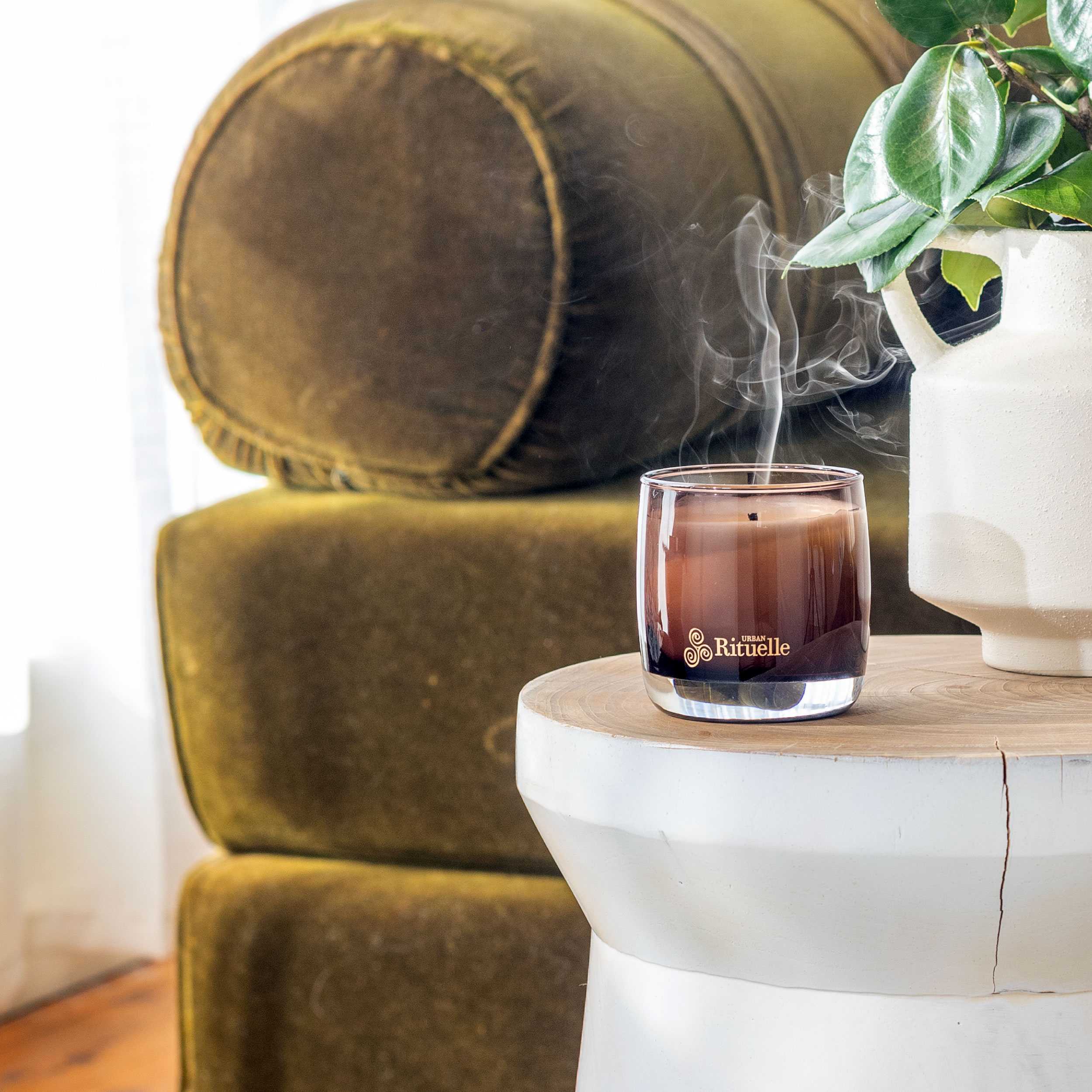 Black Amber, Rosewood & Cedar<br> Scented Soy Candle | 140gm