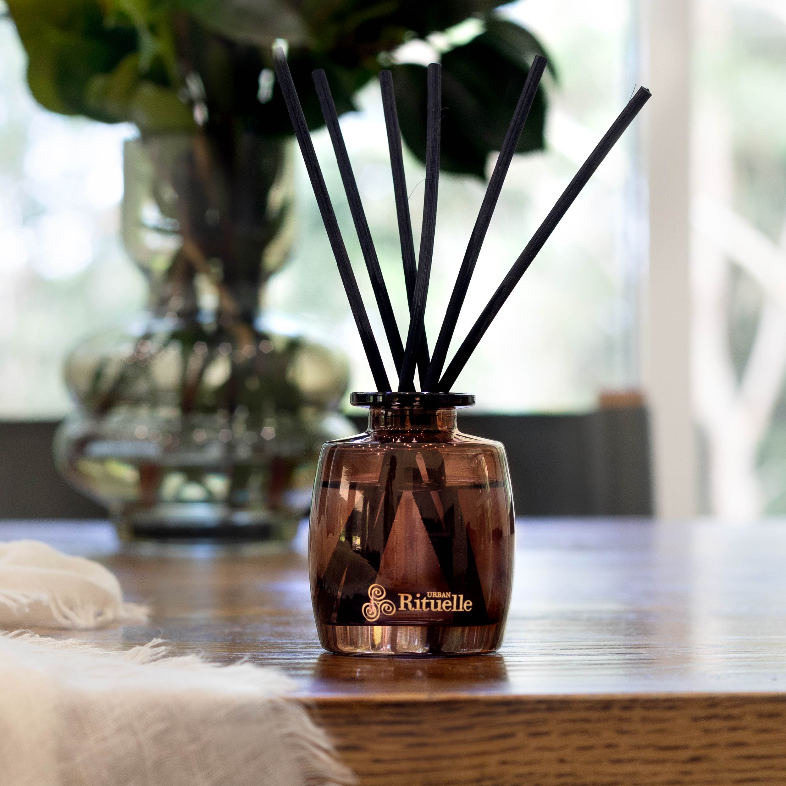 Nectarine, Honey Blossom, Bergamot, Vetiver<br> Mini Fragrance Diffuser Set | 90ml